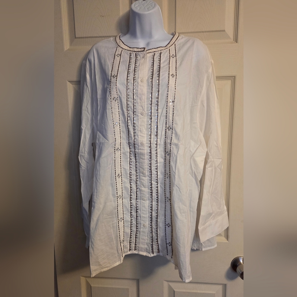 Caterines White Button Up with Embroidered Details 2X NWT (Flaw)